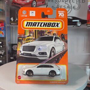 Matchbox 2018 Bentley Bentayga White 4/100 NIP